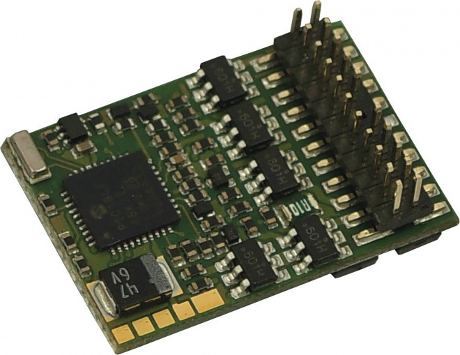 PluX22 decoder (NEM 658)<br /><a href='images/pictures/Roco/Roco-10896.jpg' target='_blank'>Full size image</a>